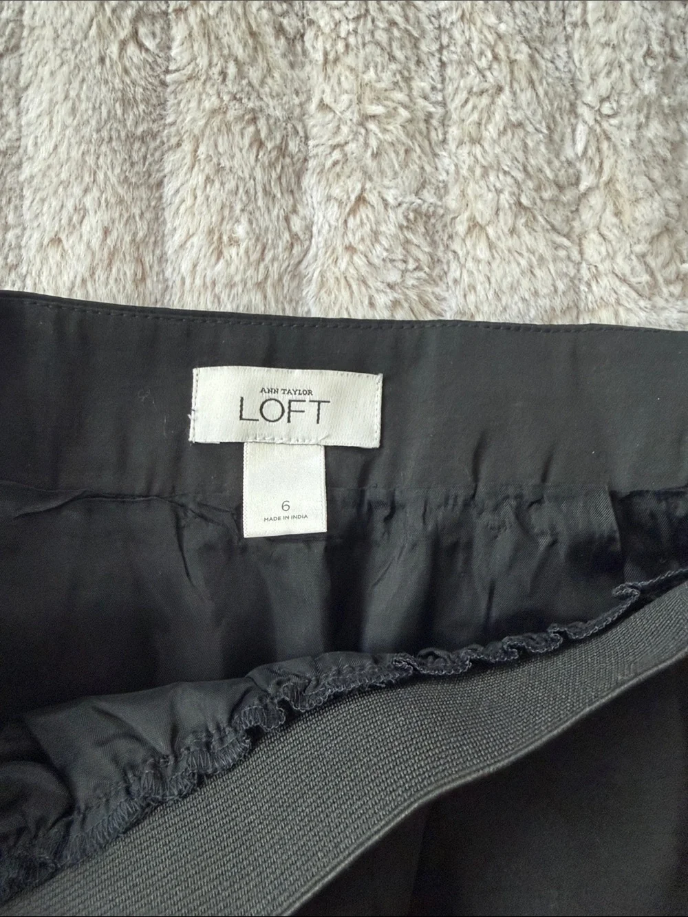 LOFT Black Women's A-Line Skirt Size 6